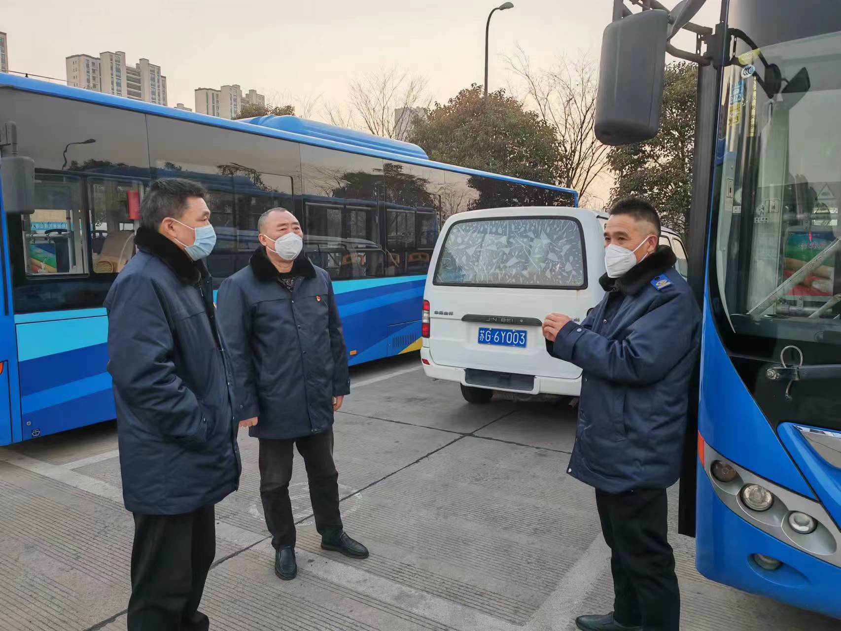 公交集團(tuán)公交事業(yè)二部開(kāi)展春節(jié)前綜合大檢查