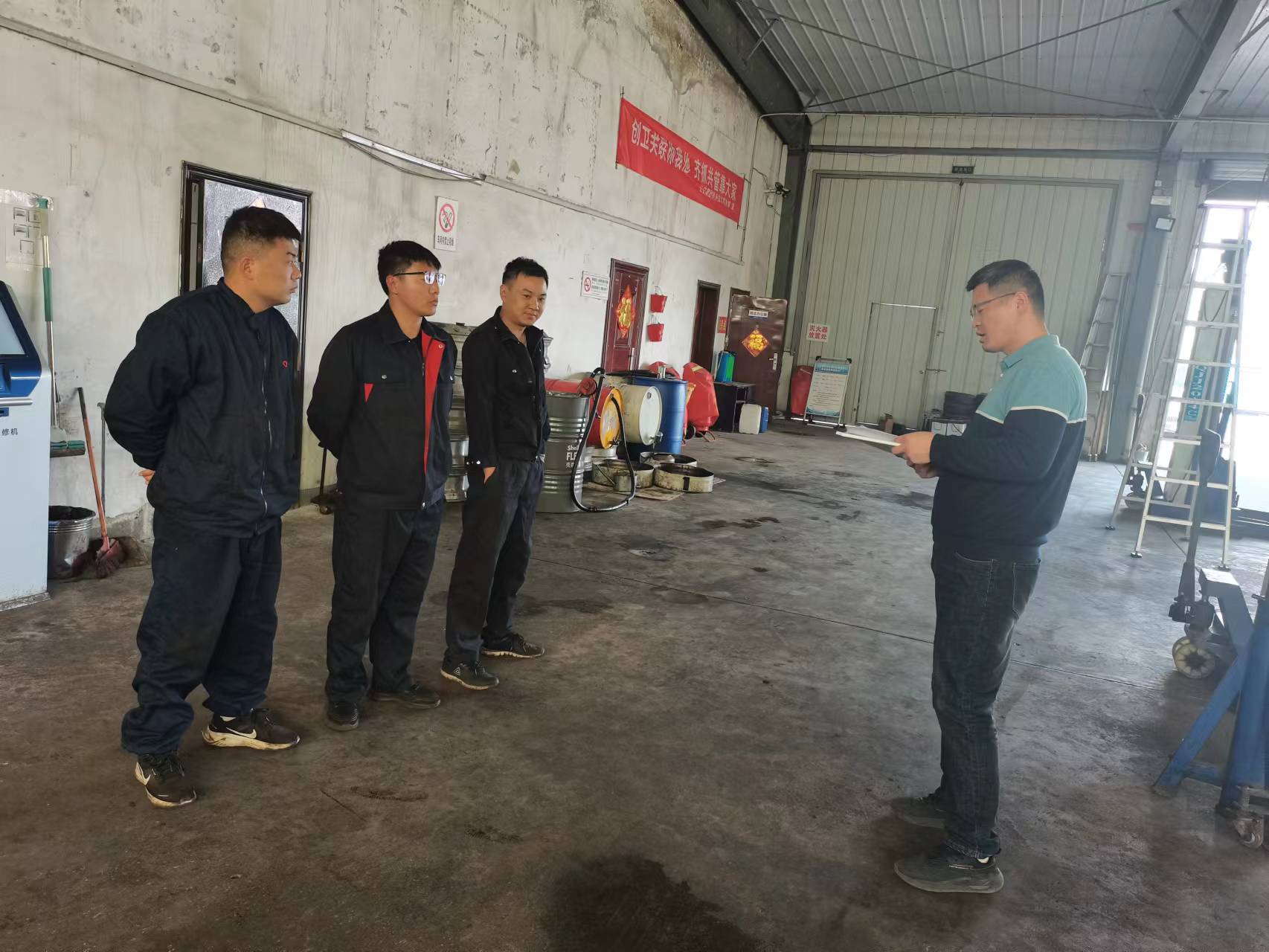 機(jī)務(wù)技術(shù)事業(yè)部組織開展三電專項檢查工作