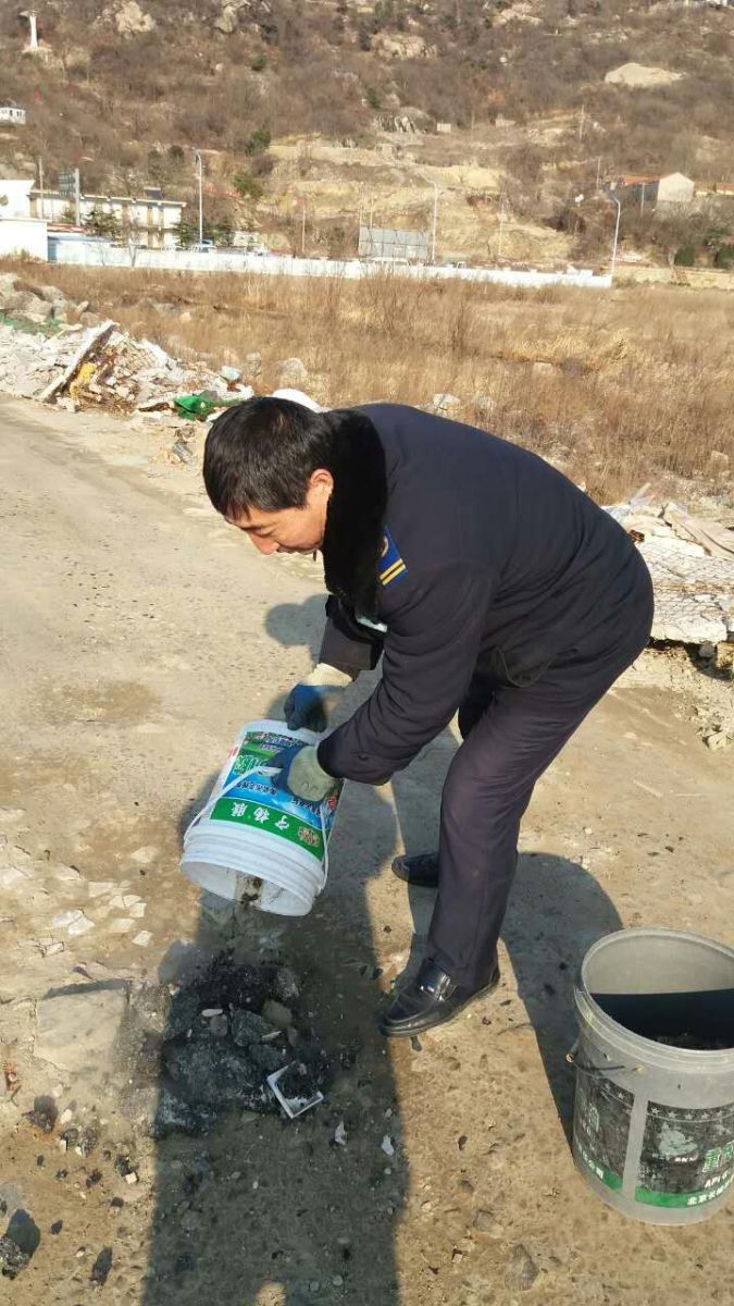 公交快速公司東區(qū)車隊用心做好定制班線服務工作