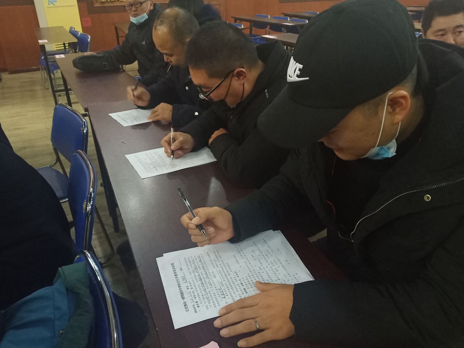 公交集團(tuán)公交事業(yè)一部開展駕駛員冬季安全教育培訓(xùn)