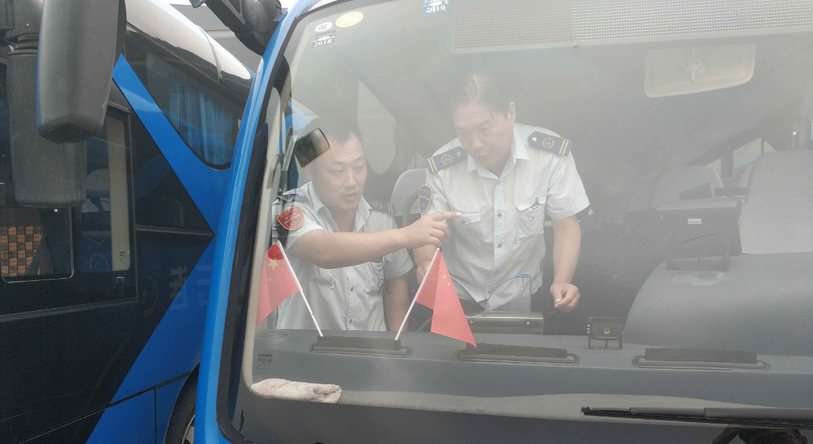 公交集團佳連公司多措并舉確保雙節(jié)運營工作