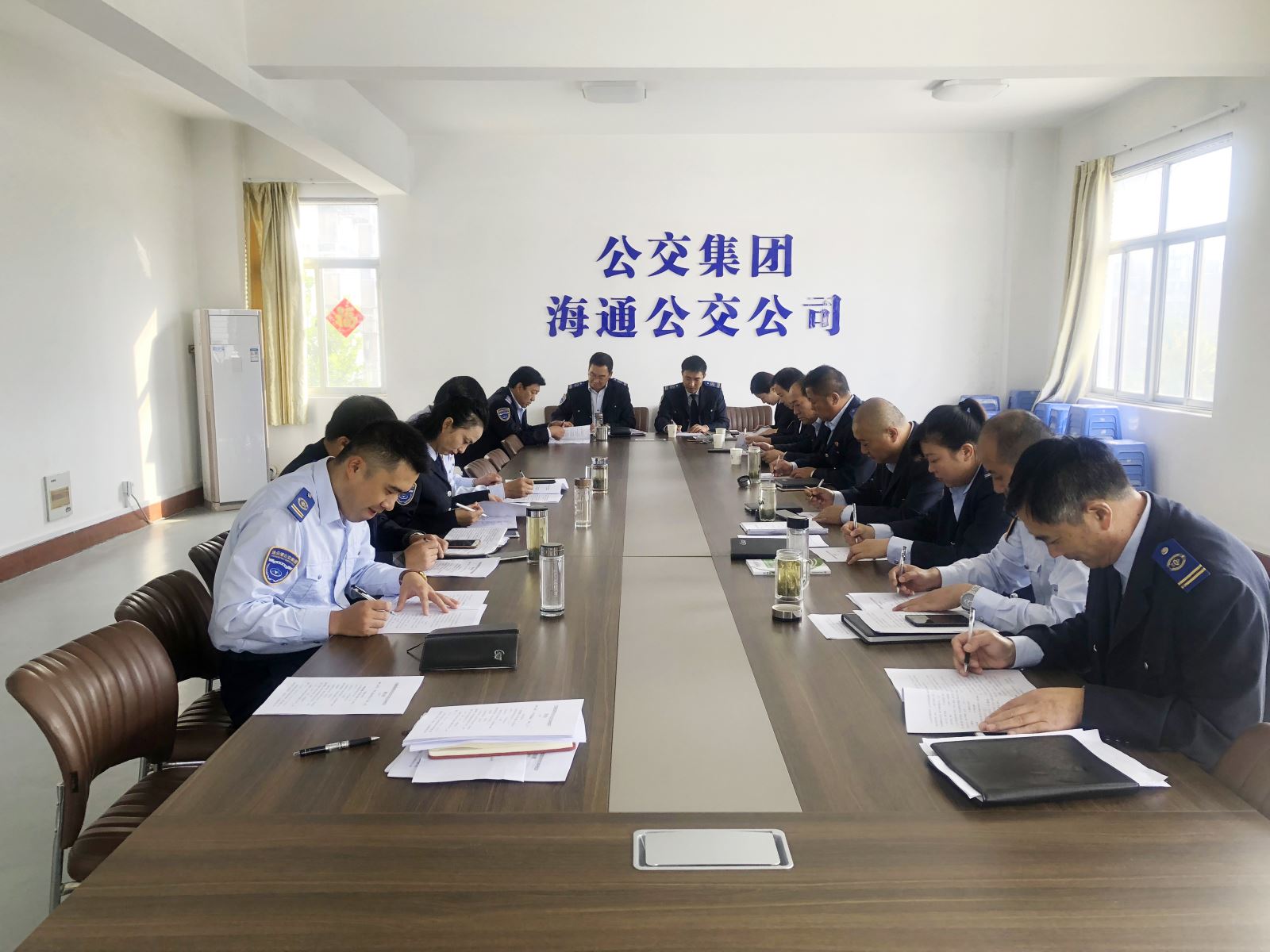 公交集團(tuán)權(quán)屬單位開(kāi)展黨員干部職工黨規(guī)黨紀(jì)和信訪條例知識(shí)測(cè)試活動(dòng)