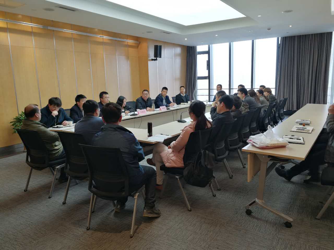 公交佳連公司赴開(kāi)發(fā)區(qū)管委會(huì)參加 “企業(yè)定制公交”供需洽談會(huì)