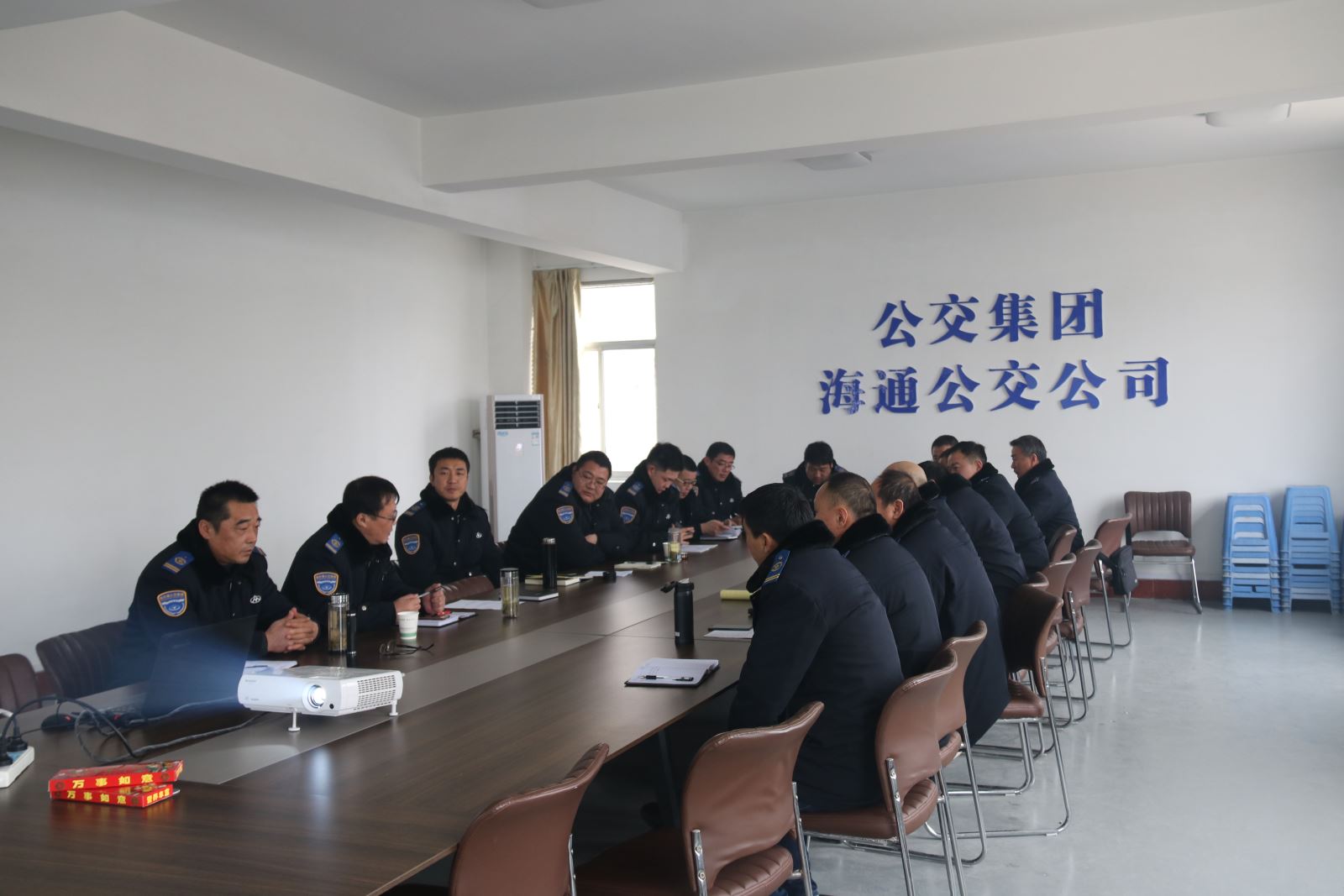 公交集團(tuán)公交事業(yè)一部開(kāi)展機(jī)務(wù)人員崗位再培訓(xùn)工作