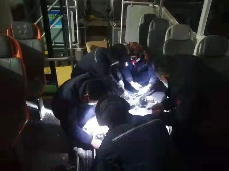 快速公交事業(yè)部開(kāi)展春運(yùn)前車(chē)輛綜合大排查工作