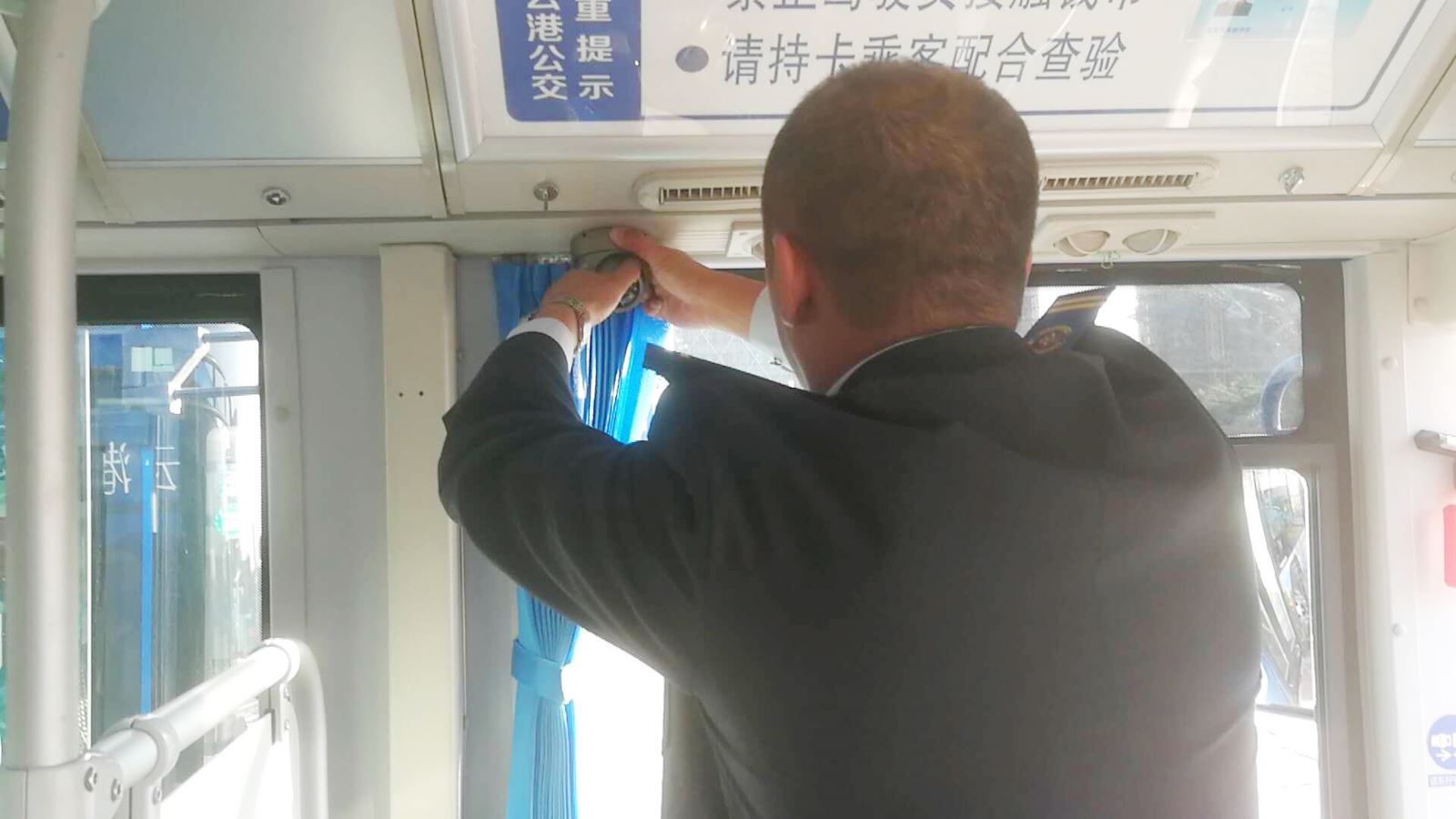 公交集團(tuán)海通公交公司開展車載監(jiān)控攝像頭排查調(diào)整工作