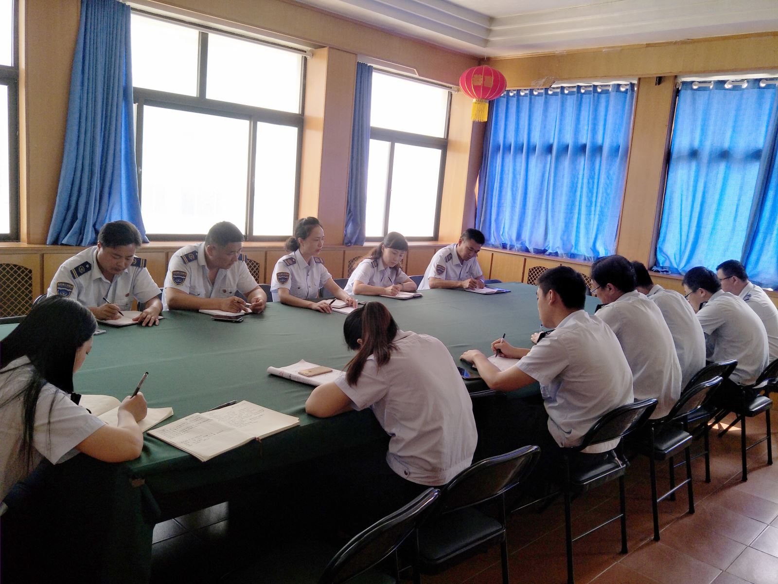 公交集團(tuán)佳連公司開展三級(jí)干部廉政約談工作