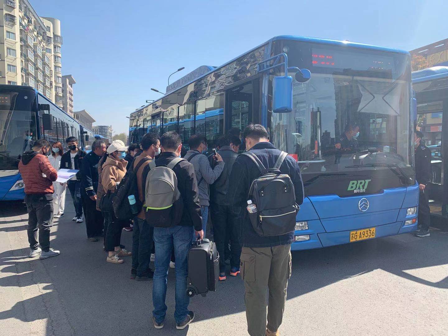 運(yùn)輸客流42萬人次，公交集團(tuán)圓滿完成清明節(jié)小長假運(yùn)輸保障任務(wù)！