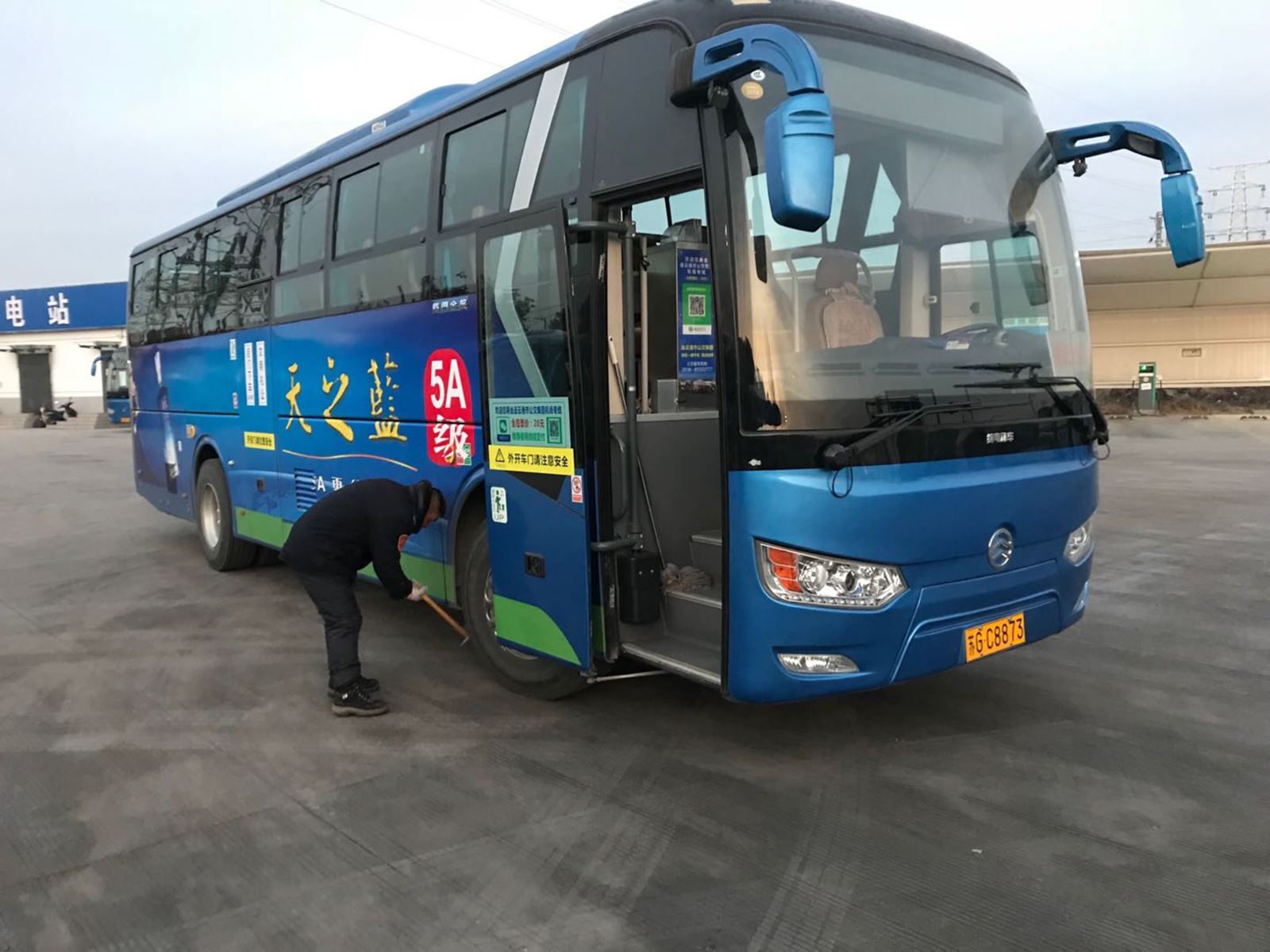 公交集團(tuán)經(jīng)營(yíng)發(fā)展事業(yè)部開(kāi)展行車(chē)安全專(zhuān)項(xiàng)檢查