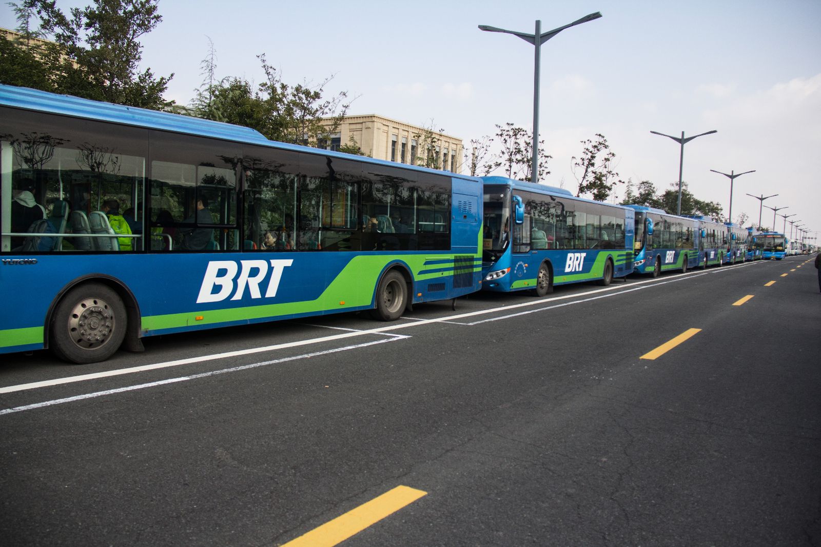 公交集團(tuán)圓滿完成“中化杯”2017連云港·徐圩國際馬拉松賽交通運輸保障任務(wù)