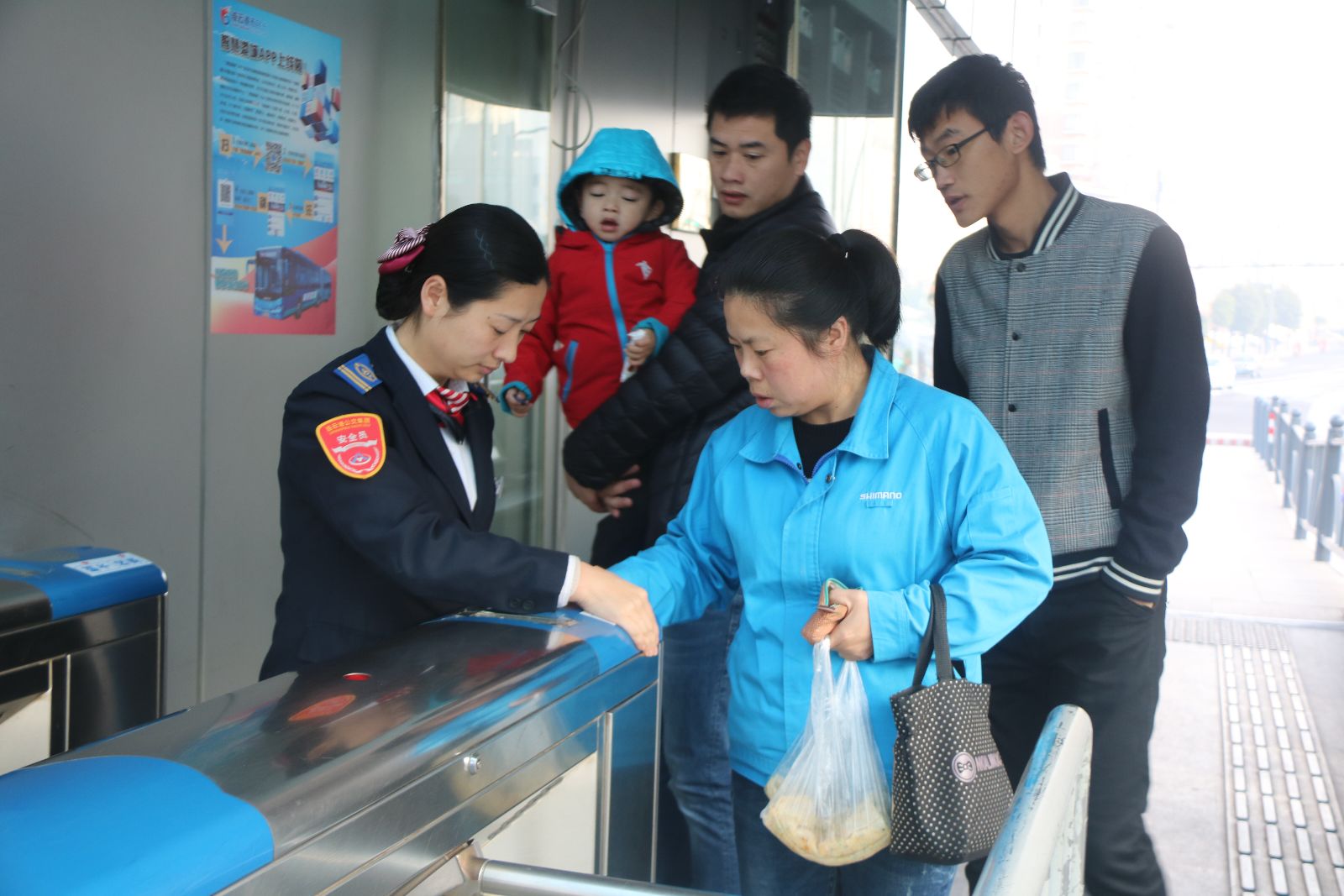 創(chuàng)文創(chuàng)衛(wèi)，我們一直在路上