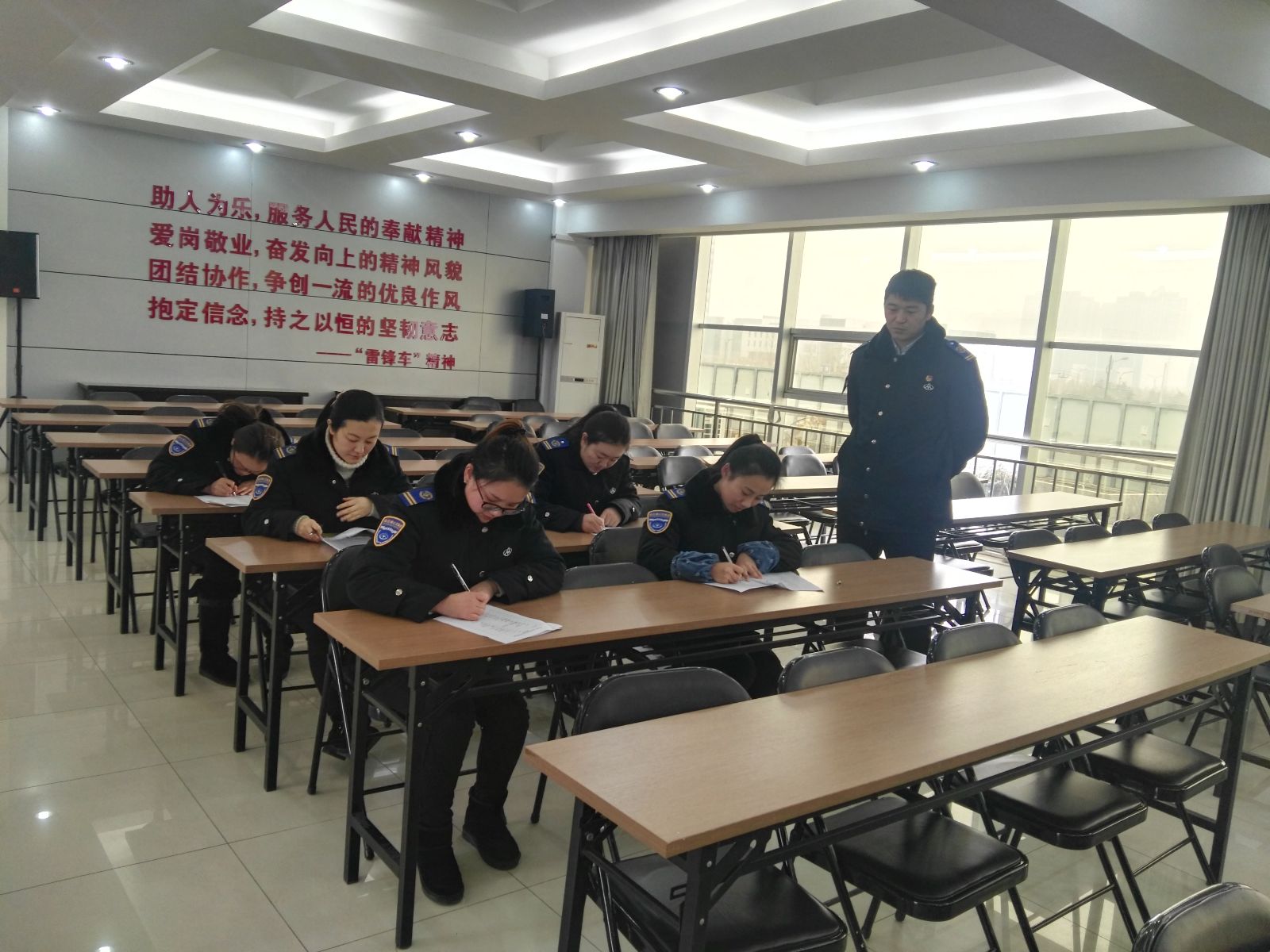 公交集團開展服務熱線第四季度業(yè)務技能測試