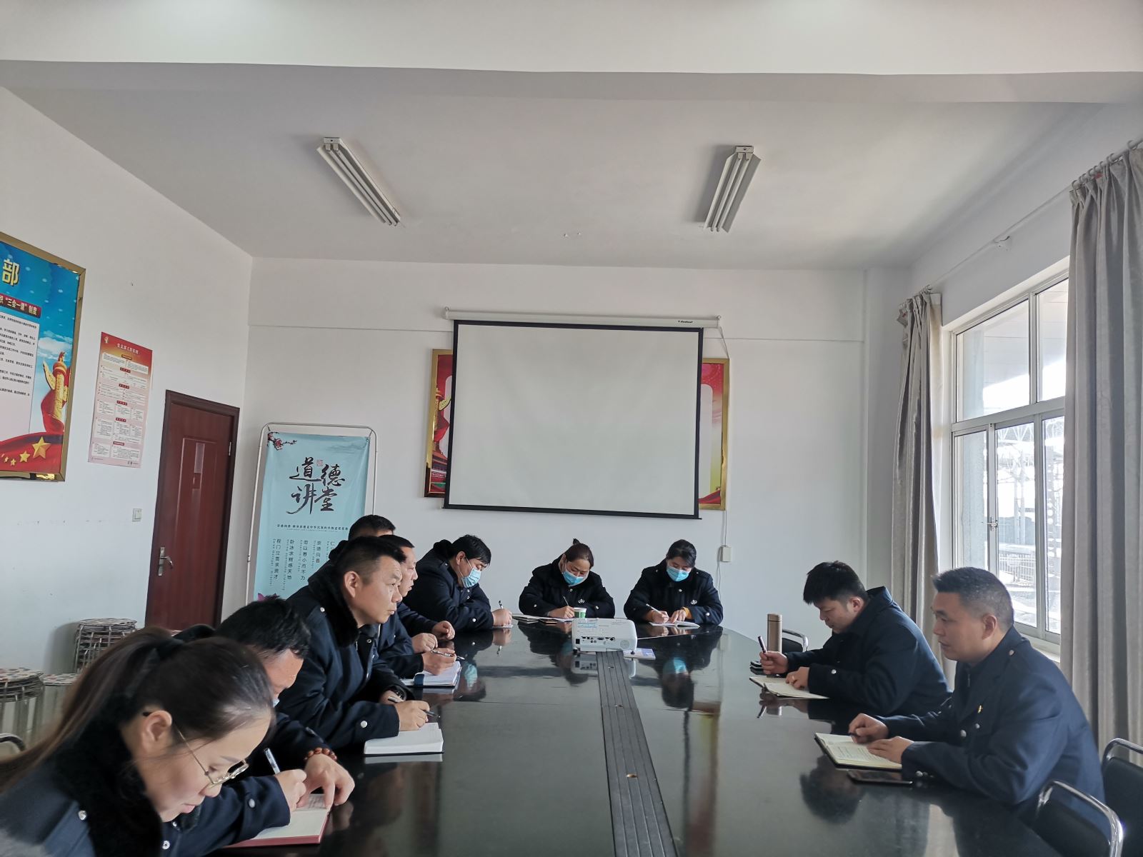 公交集團公交事業(yè)二部召開安全機務專題會議