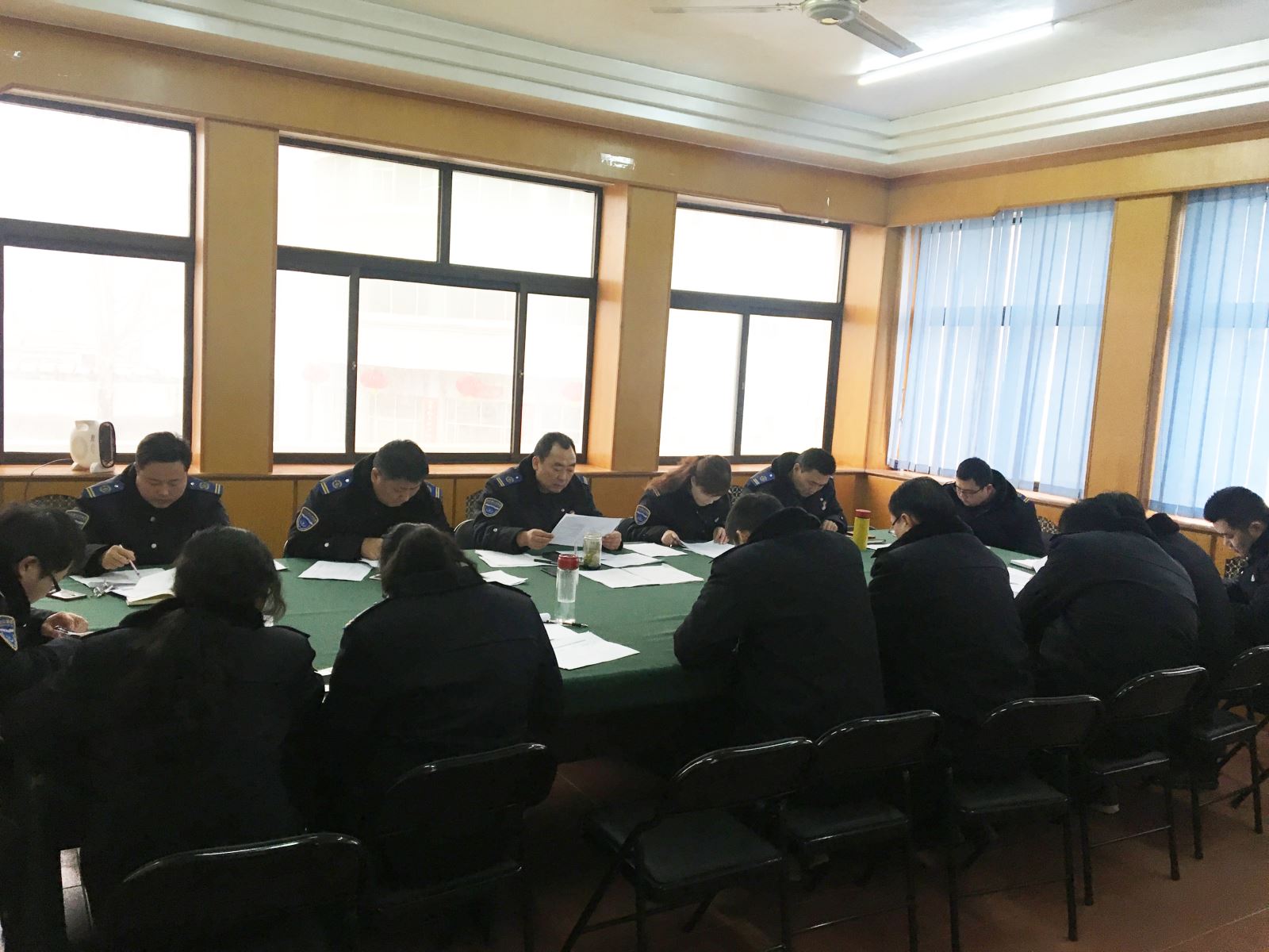 公交集團(tuán)經(jīng)營(yíng)發(fā)展事業(yè)部組織召開(kāi)績(jī)效考核方案修訂專(zhuān)題討論會(huì)