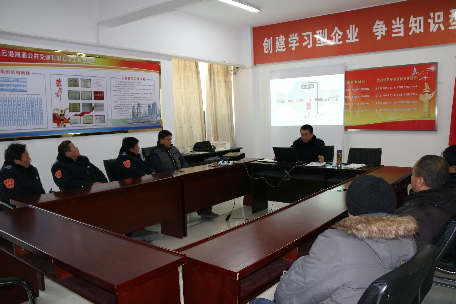 公交集團舉辦第1期重點駕駛員培訓(xùn)班