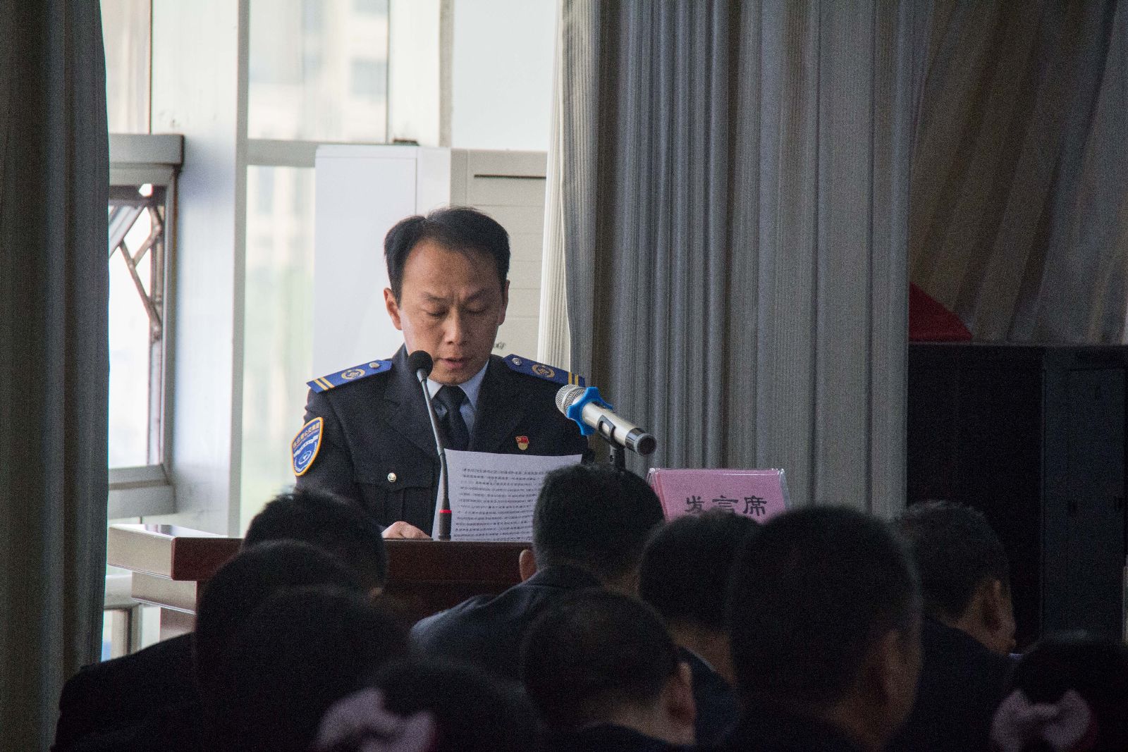 公交集團(tuán)召開(kāi)“高質(zhì)發(fā)展、后發(fā)先至”推進(jìn)動(dòng)員大會(huì)