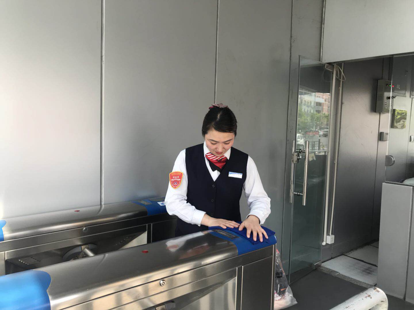 用心工作，用心服務(wù)