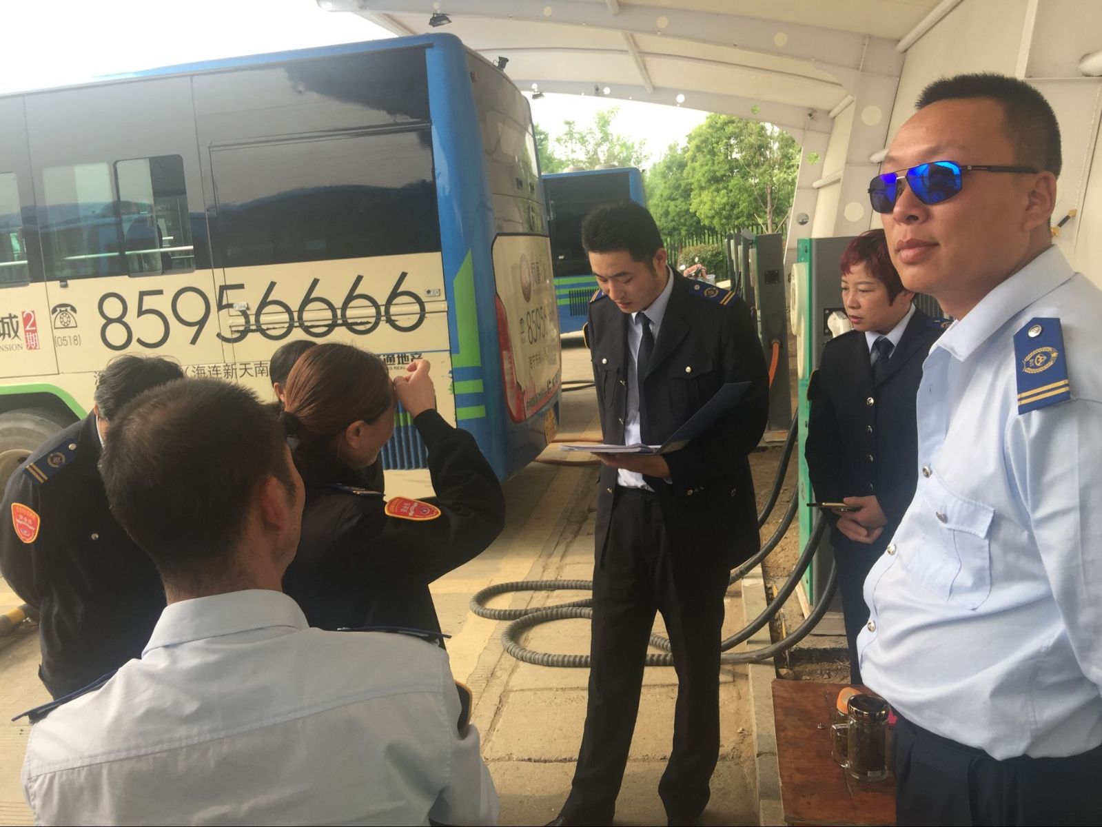 江蘇明茂新能源公司對充電工進行服務培訓